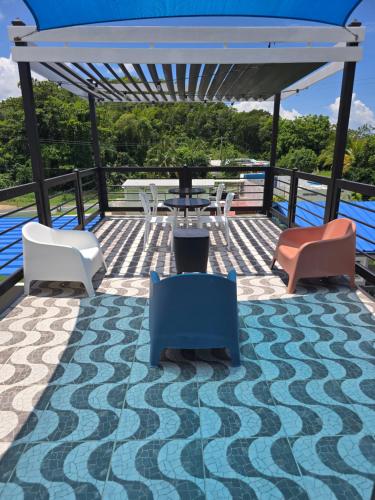 2 PALMAS STR in 아과딜라