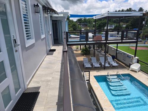 2 PALMAS STR in 아과딜라