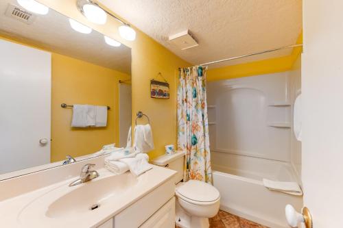 Romar Tower by Meyer Vacation Rentals - image 12