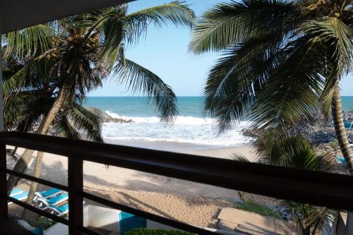 Oasis beach resort in Кейп Коуст