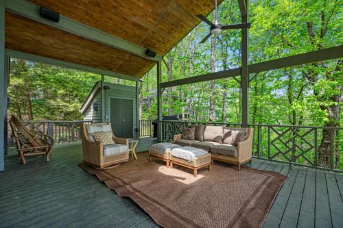 Heaven and Earth - Luxury Accomodations Breathtaking Mountain Views Game Rooms + More! - image 13