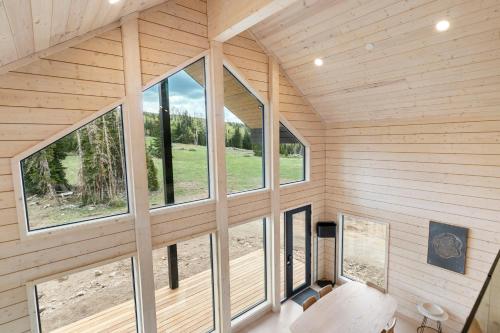 ทัศนียภาพ, New Scandinavian Cabin in Brian Head in ไบรอัน เฮด (UT)