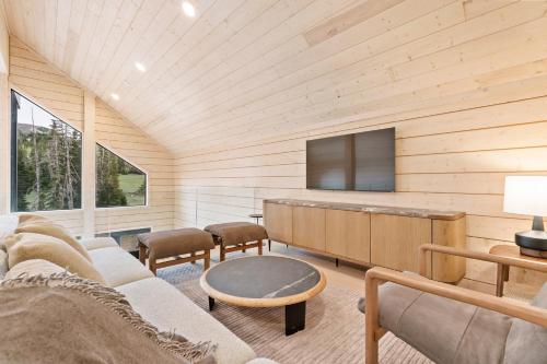 บริการและสิ่งอำนวยความสะดวก, New Scandinavian Cabin in Brian Head in ไบรอัน เฮด (UT)