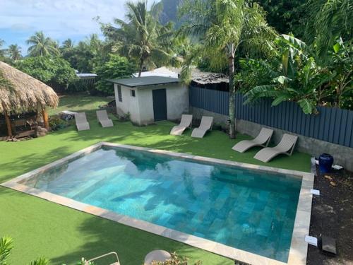 สระว่ายน้ำ, Tiki Ora Lodge - MOTU in นูนวย