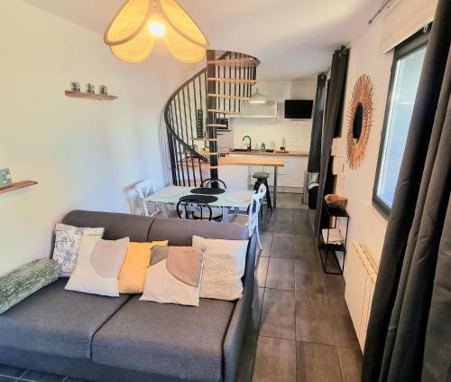 Maison Duplex Confort-Coté Cour et Jardins-Centre Gare - Location saisonnière - Amiens