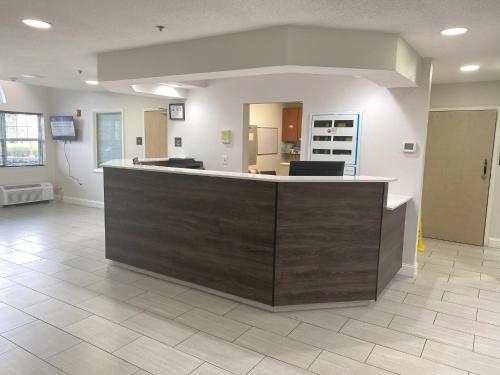 Red Roof Inn Winston-Salem - 로비