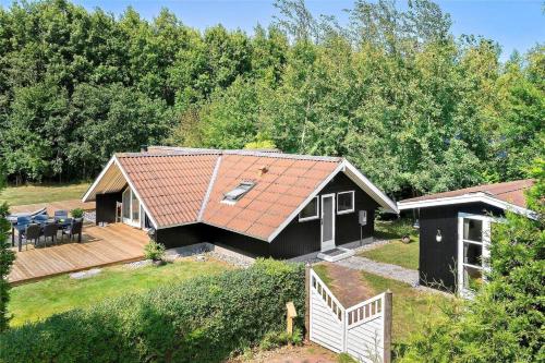 M12019-Vaeggerlose-Krondyrstien-51 in Idestrup
