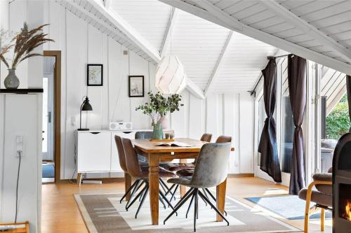 M12019-Vaeggerlose-Krondyrstien-51 in Idestrup