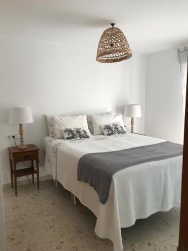 Live in the heart of town, Almuñécar (photo 5)
