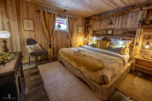 Chalet Mikua, 6 p. spa, billard, Forêt & Nature (Chalet Mikua, 6 p. spa, billard, Foret & Nature) in La Malbaie (QC)