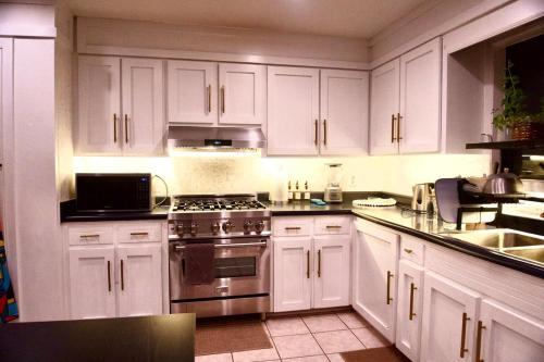 雅典 (佐治亚州) Entire home in Athens, Georgia with Piano 3星级 单人房 设施