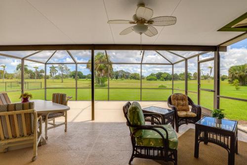 Sunny Port St Lucie Home Lanai and Golf Course View
