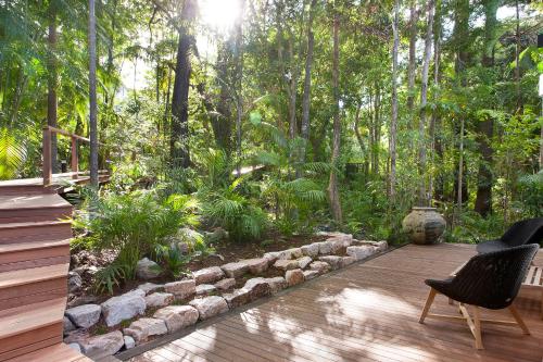 Luxury rainforest retreat, Little Cove photo 1
