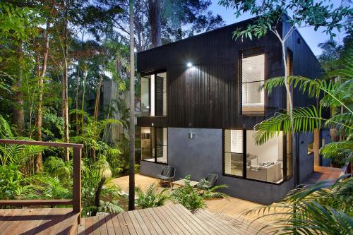 Luxury rainforest retreat, Little Cove photo 4