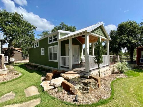Resort at Fredericksburg Unit 4 in Rocky Hill, USA