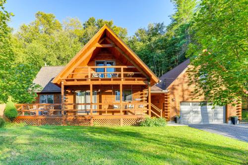 . Modern Comforts Classic Cabin- Family&Fish Escape!