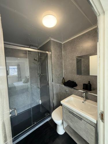 Luxurious 2BR, 8 mins from centre, Glasgow (photo 8)