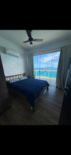 Flat frente Mar 64 in Vila Luiza