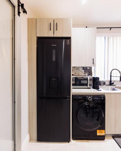 Mango Seed Country Condo in コリント