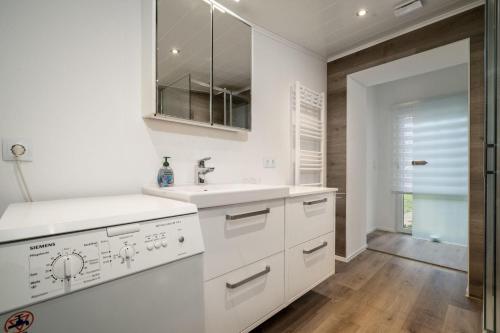 Ferienhaus-Kira - image 2