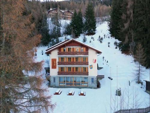 Apartment in Les Agettes with mountain views, Agettes (photo 6)