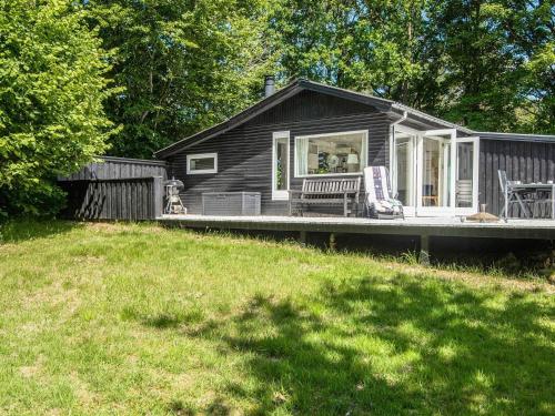 Exterior view, Peaceful Cabin Retreat in Ebeltoft in Fuglslev