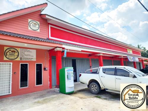  négyzetméteres, 2 hálószobás  2 fürdőszobával Pasir Puteh városközpont területén (Teratak Bonda Homestay) in Ketereh