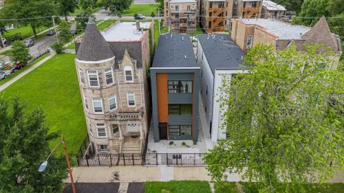 Exterior view, Spacious 3BDR Luxury Penthouse in Grand Boulevard