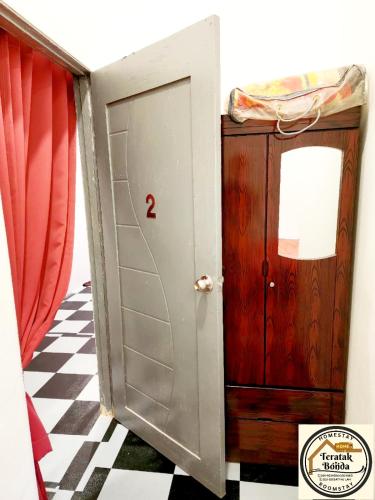  négyzetméteres, 2 hálószobás  2 fürdőszobával Pasir Puteh városközpont területén (Teratak Bonda Homestay) in Ketereh