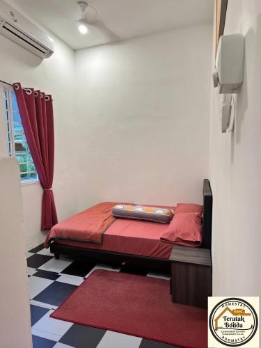  négyzetméteres, 2 hálószobás  2 fürdőszobával Pasir Puteh városközpont területén (Teratak Bonda Homestay) in Ketereh