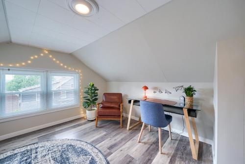 Walnut Street Retreat with Hot Tub, 3 Bedrooms in إيفراتا