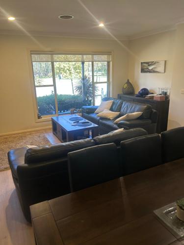 Cosy and convenient in Lynbrook in Dandenong South