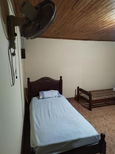 Casa familiar tranquila con patio y garage in Avia Terai