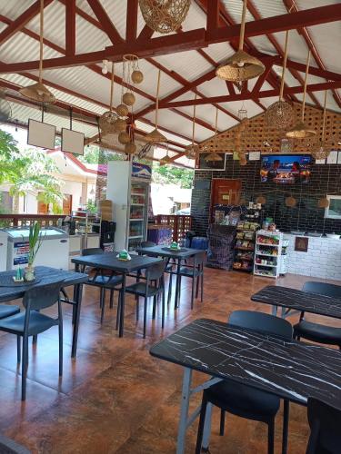 Villa Skanderbeg Guest House Talaudyong Beach near Nagtabon Beach