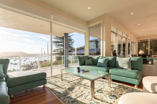 Shangri-La in Hardys Bay