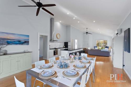 Family Home Silverleaves Sleeps 12 in ซิลเวอร์ลีฟส์