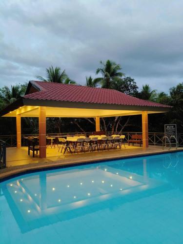 El Grande Barn Yard in Langub