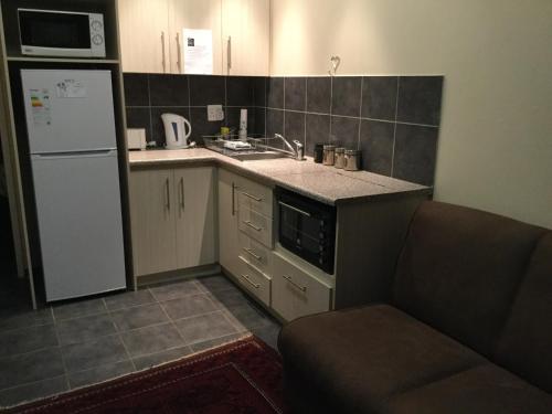 Budget Triple Room image 6
