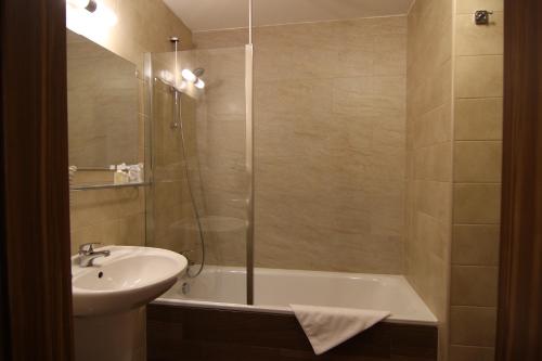 Hotel Theresia - image 8