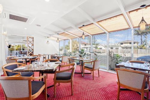 ห้องอาหาร, คอมฟอร์ต อินน์ ออล ซีซั่น (Comfort Inn All Seasons) in บาลลิน่า