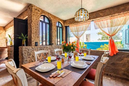 Beautiful House with Pool in Cuernavaca in Analco