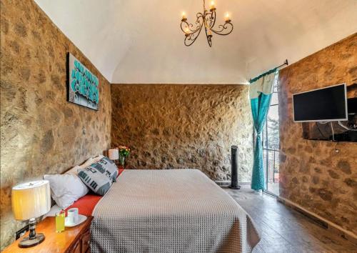 Beautiful House with Pool in Cuernavaca in Analco