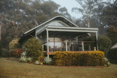 Jimmys Cabin - Kangaroos, Kookaburras, sleeps 4! in Kangaroo Valley