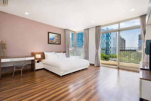 3BR duplex star hill apartment
