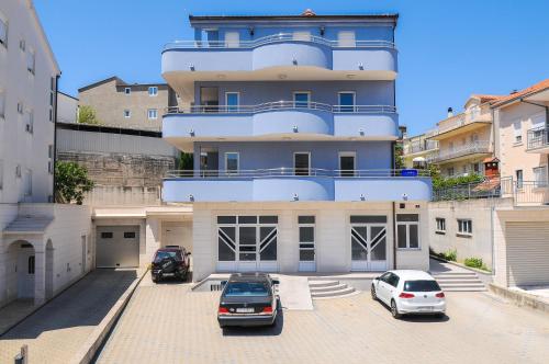  Apartments Anamarija, Unterkunft in Split