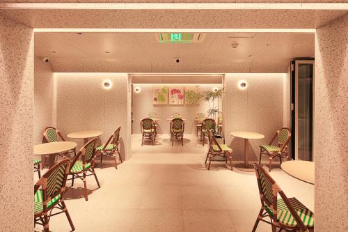 WeLight逐光旅舍百花深处胡同店 – Beijing, NY