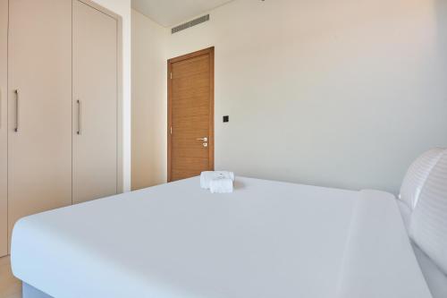 STAY BY LATINEM Luxury 1BR Holiday Home CVR A511 near Downtown, Dubai (foto 10)