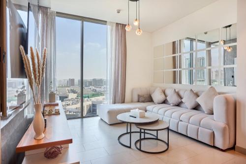 STAY BY LATINEM Luxury 1BR Holiday Home CVR A511 near Downtown, Dubai (foto 2)