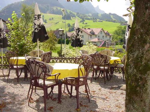 Dārzs, Hotel Restaurant Belvedere in Schwende