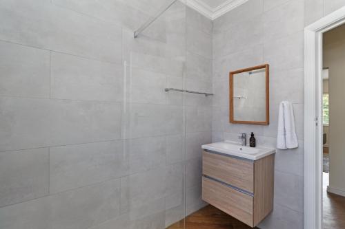 Unit C4 Princeton - image 9